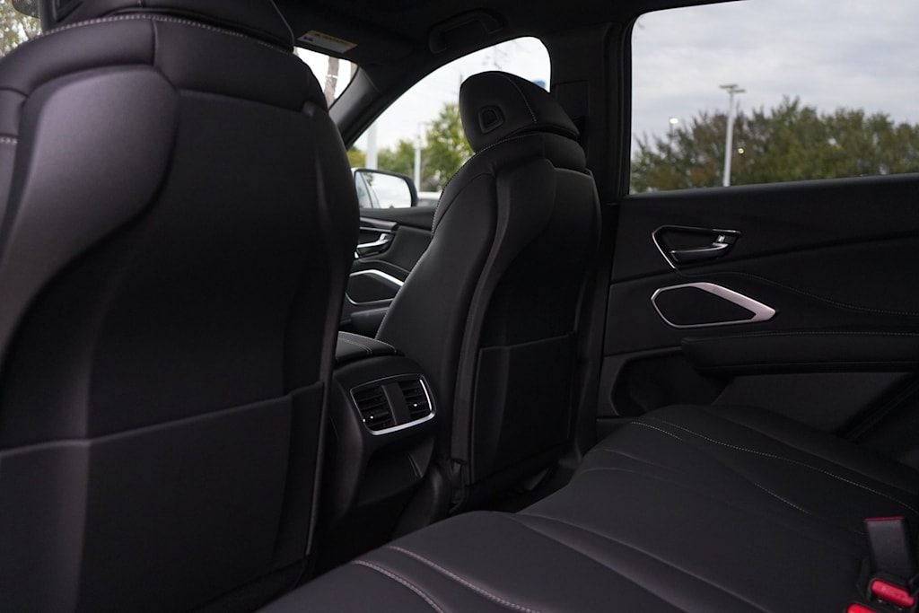 Thumbnail: 2025 Acura RDX - 13