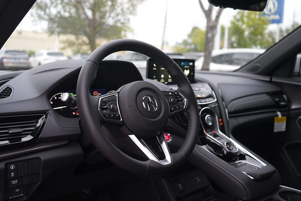 Thumbnail: 2025 Acura RDX - 2