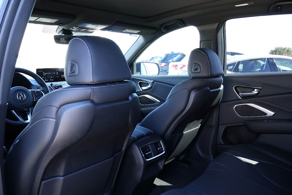 Thumbnail: 2026 Acura RDX - 13
