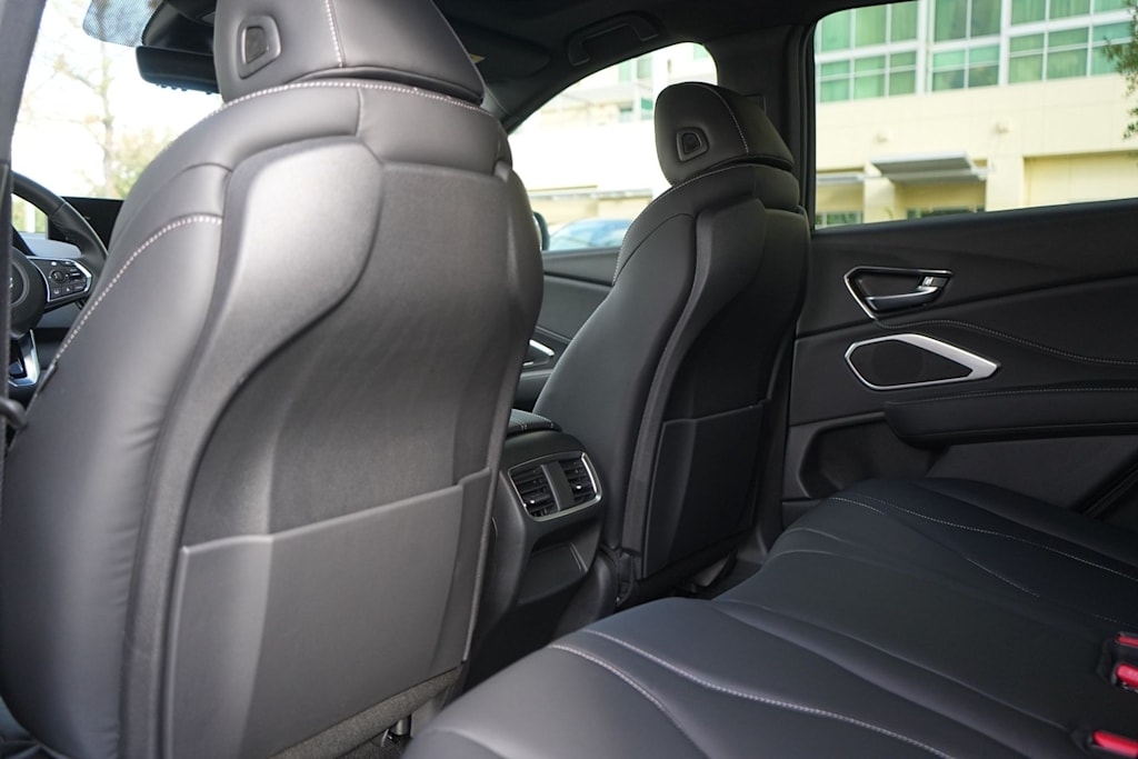 Thumbnail: 2025 Acura RDX - 12