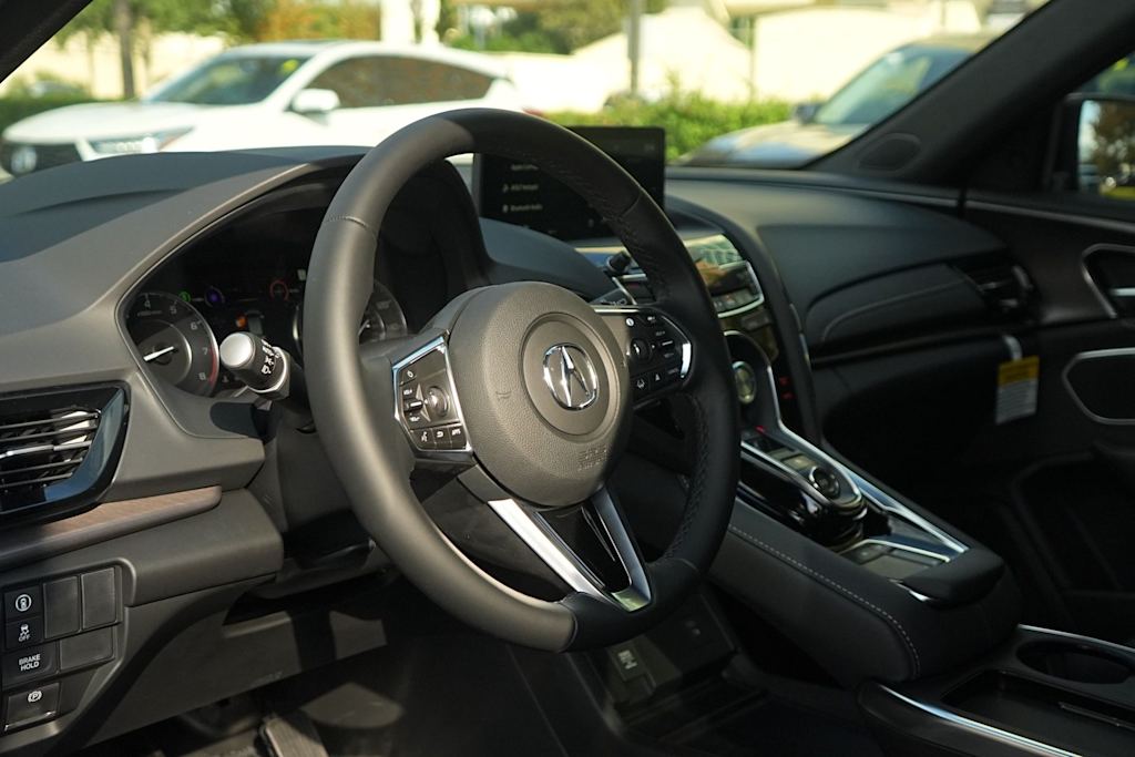 Thumbnail: 2025 Acura RDX - 2