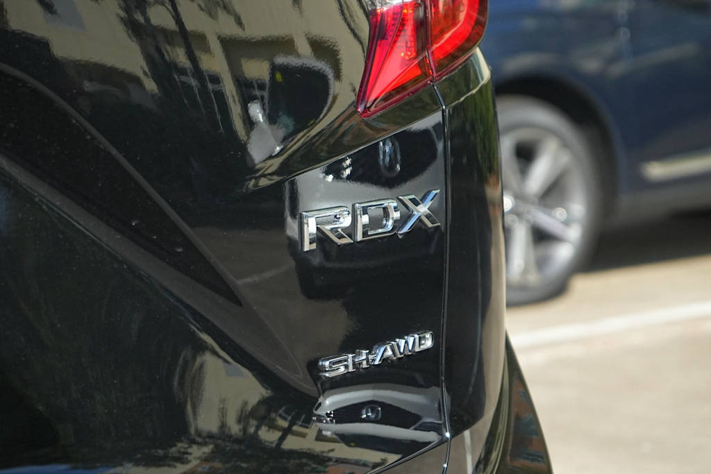 Thumbnail: 2025 Acura RDX - 15