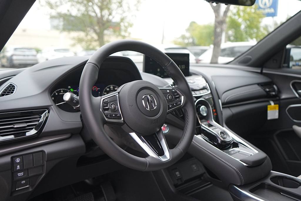 Thumbnail: 2025 Acura RDX - 2