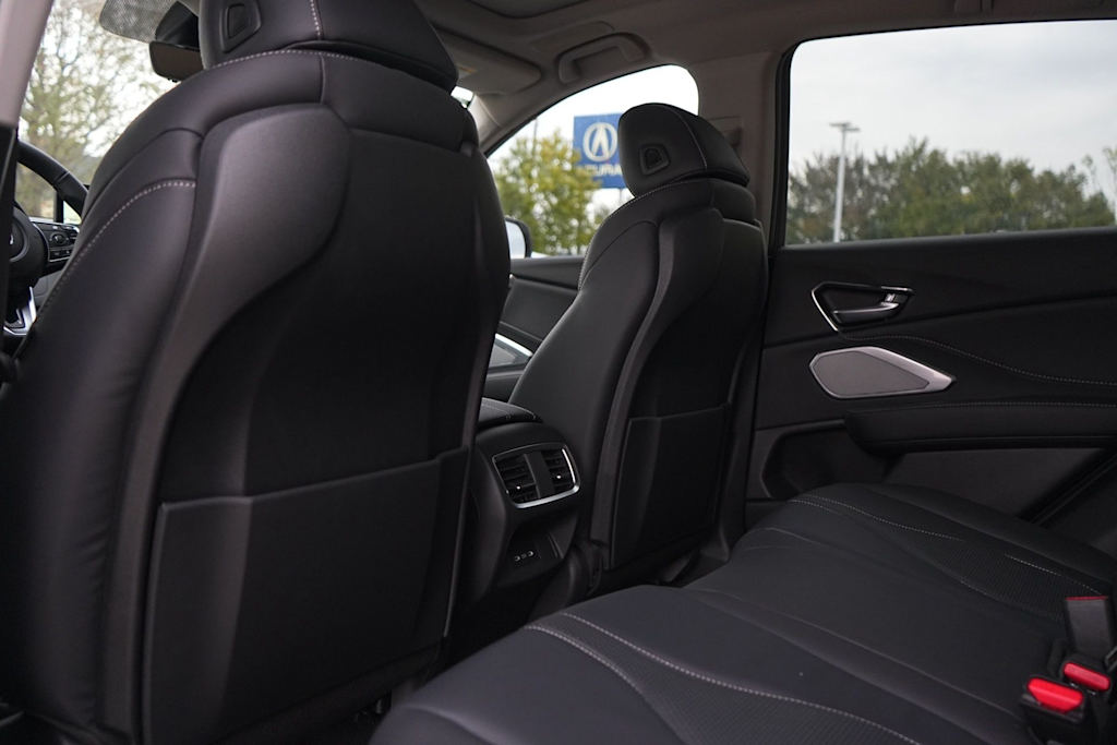 Thumbnail: 2025 Acura RDX - 13