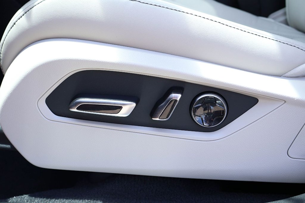Thumbnail: 2026 Acura RDX - 23
