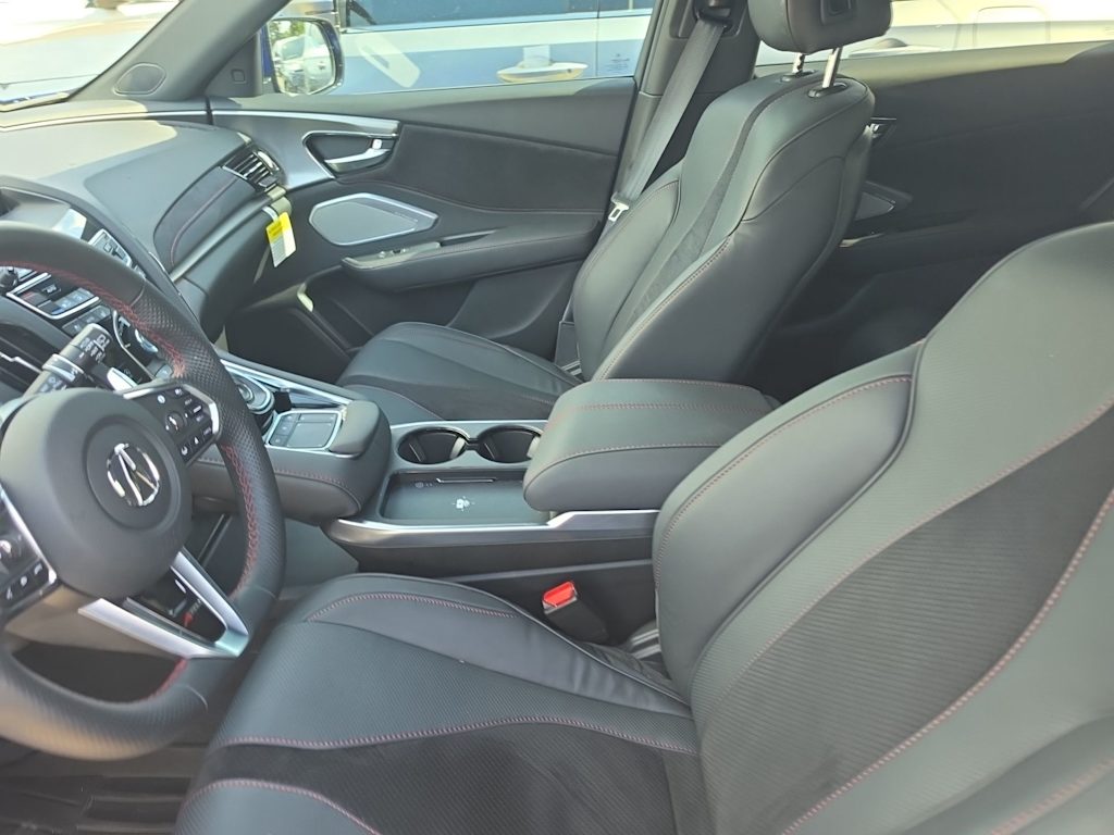 Thumbnail: 2026 Acura RDX - 4