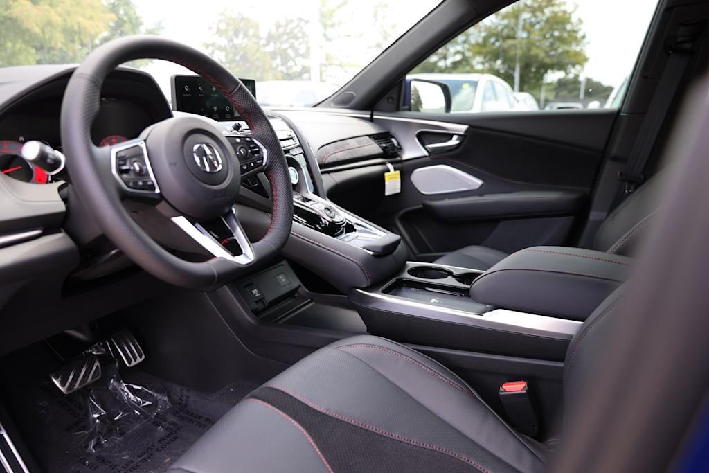 Thumbnail: 2026 Acura RDX - 2