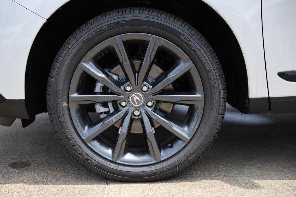 Thumbnail: 2026 Acura RDX - 8