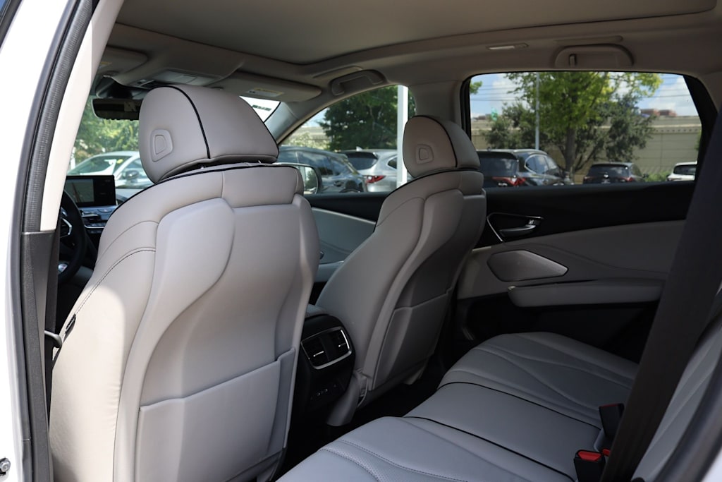 Thumbnail: 2026 Acura RDX - 13
