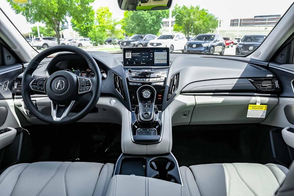Thumbnail: 2025 Acura RDX - 10