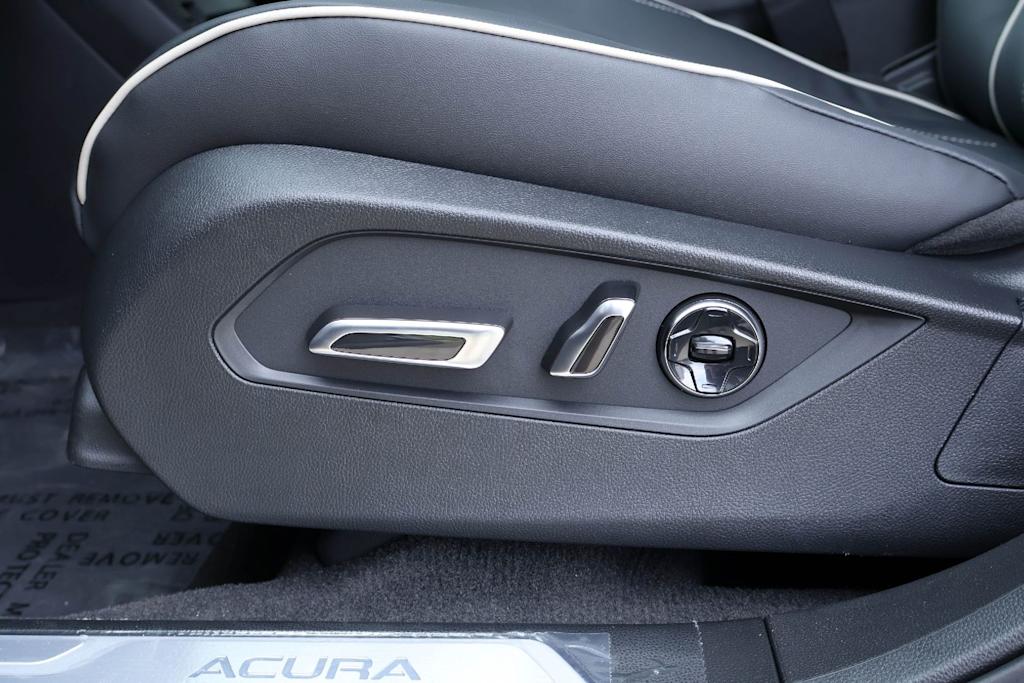 Thumbnail: 2026 Acura RDX - 24