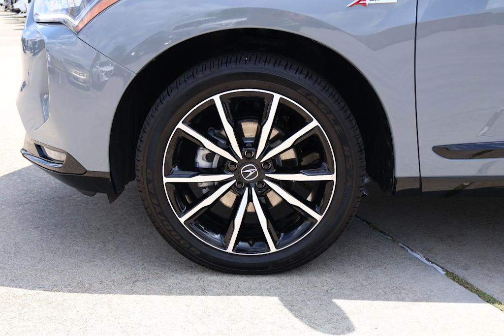 Thumbnail: 2025 Acura RDX - 8