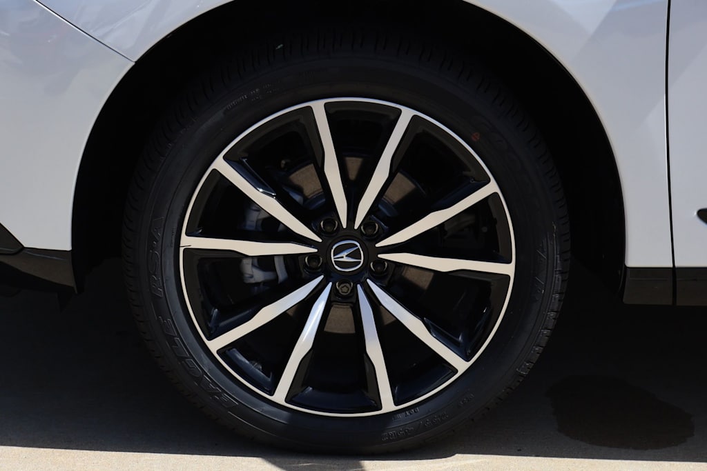 Thumbnail: 2026 Acura RDX - 8