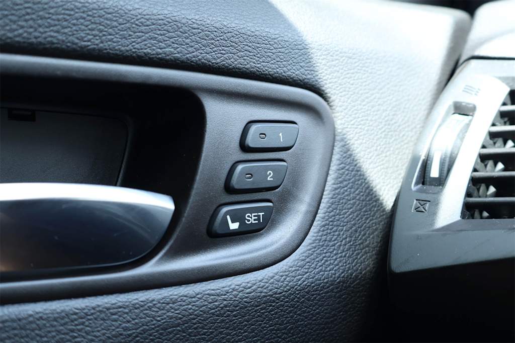 Thumbnail: 2019 Acura MDX - 25