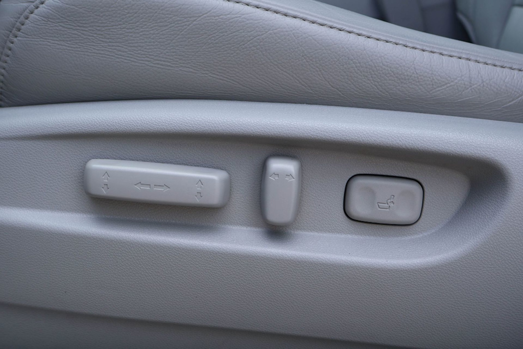 Thumbnail: 2018 Acura MDX - 24