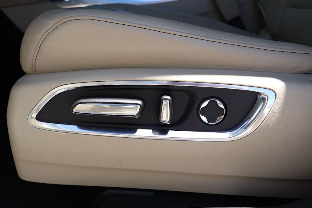 Thumbnail: 2019 Acura MDX - 24