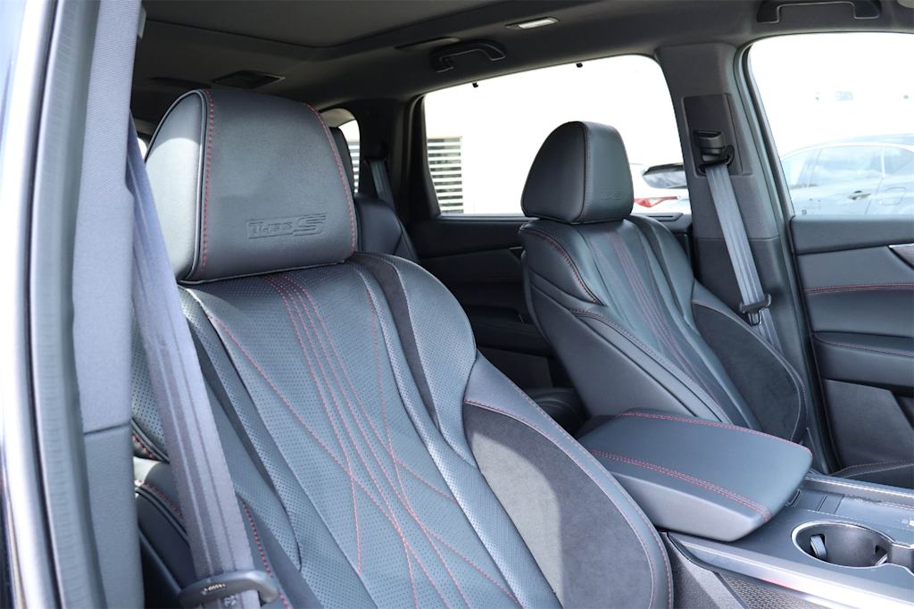 Thumbnail: 2026 Acura MDX - 12