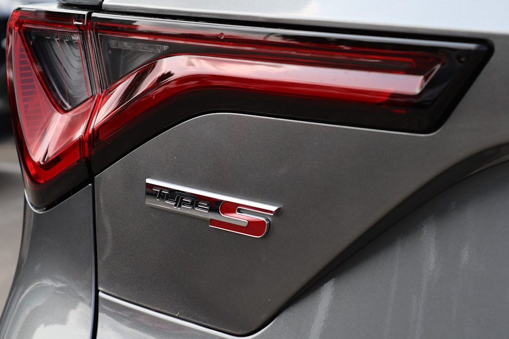 Thumbnail: 2026 Acura MDX - 7