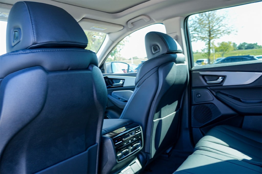 Thumbnail: 2026 Acura MDX - 13