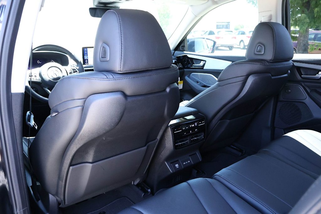 Thumbnail: 2026 Acura MDX - 21