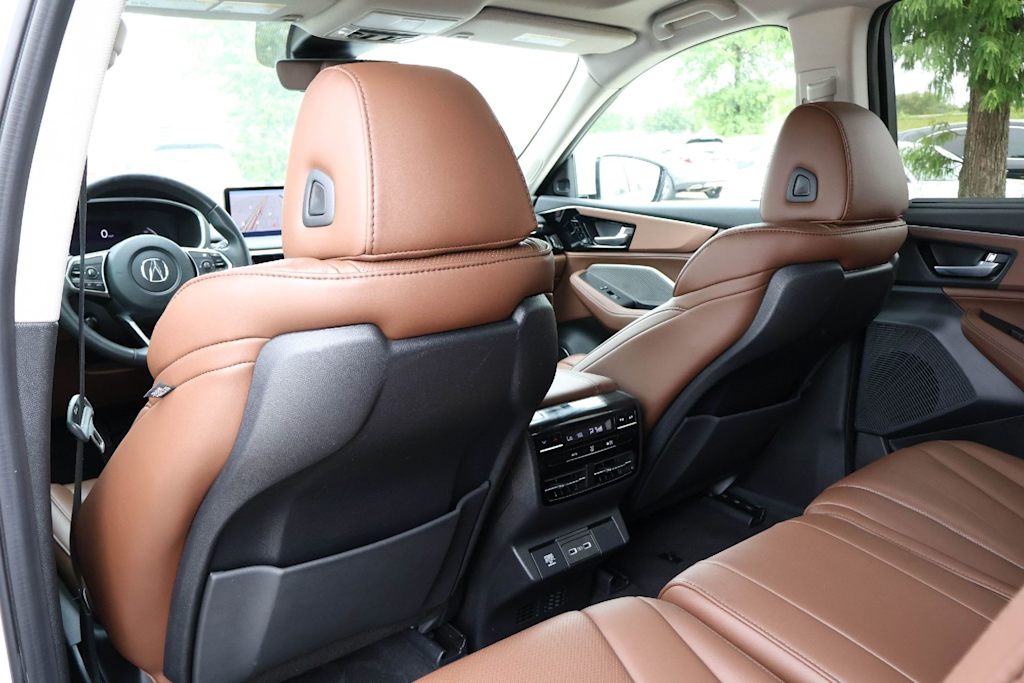 Thumbnail: 2024 Acura MDX - 13