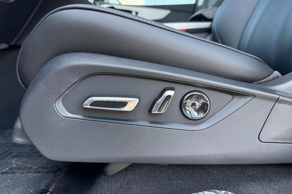 Thumbnail: 2026 Acura MDX - 24