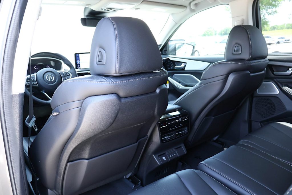 Thumbnail: 2026 Acura MDX - 20