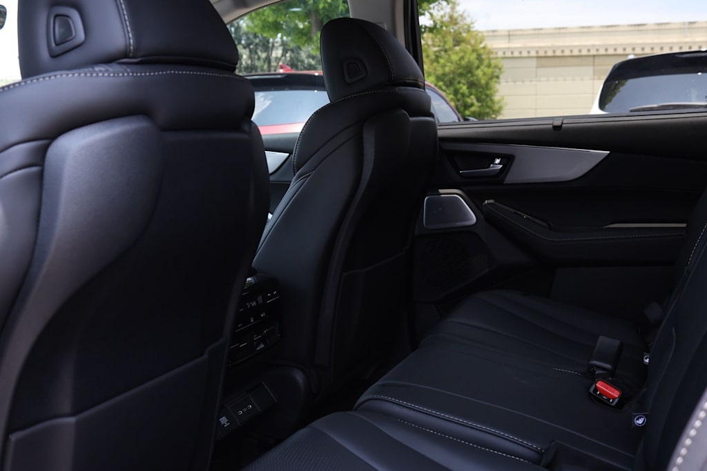 Thumbnail: 2026 Acura MDX - 13