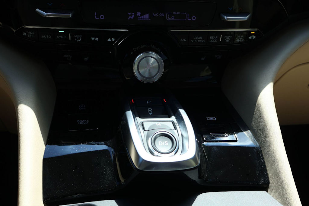 Thumbnail: 2025 Acura MDX - 16