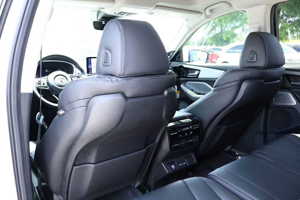 Thumbnail: 2026 Acura MDX - 13