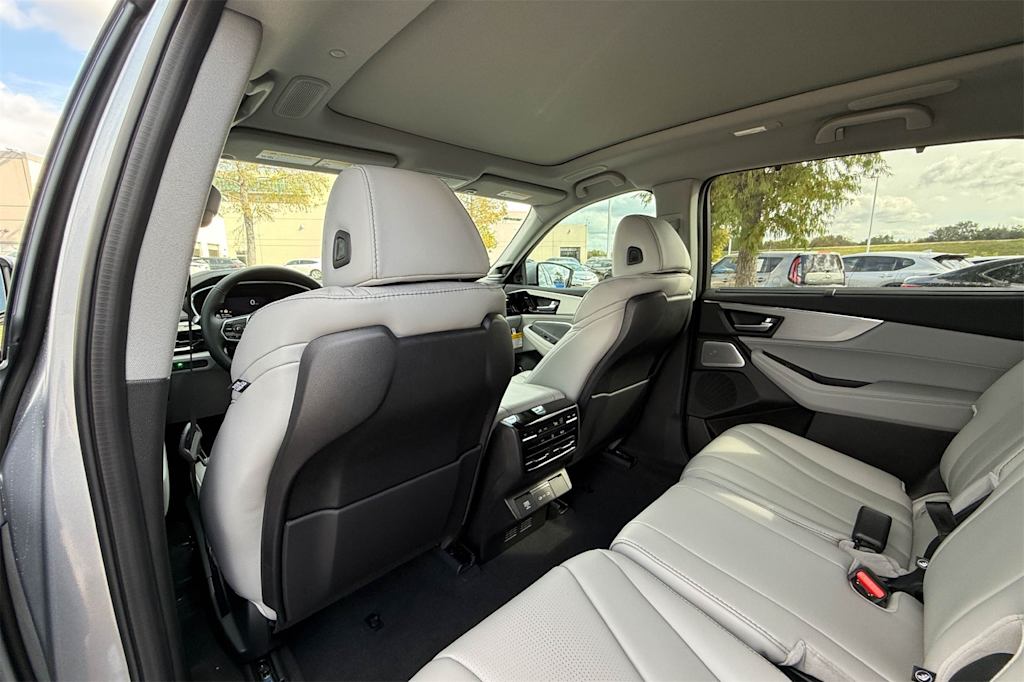 Thumbnail: 2026 Acura MDX - 12