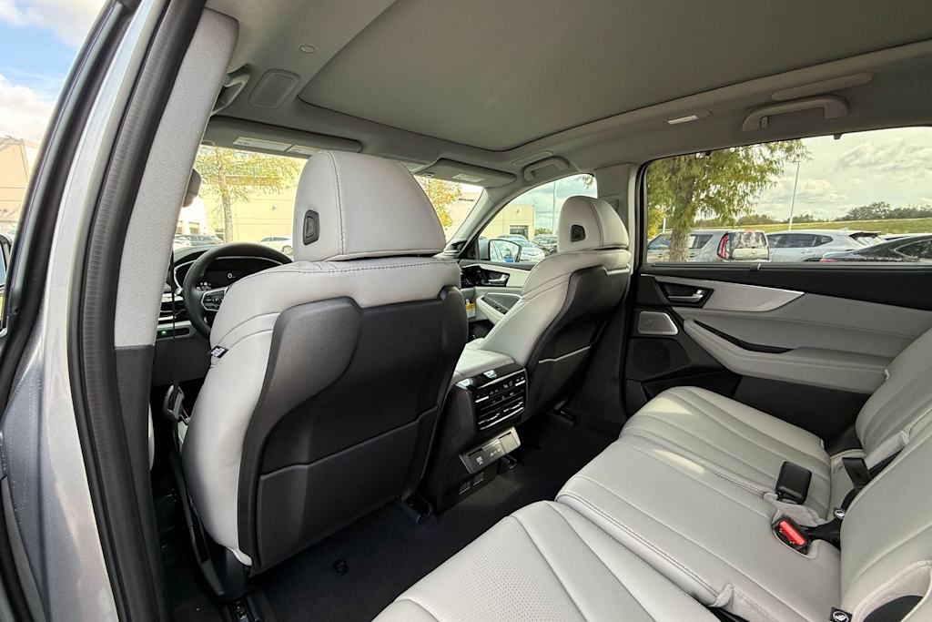 Thumbnail: 2026 Acura MDX - 12