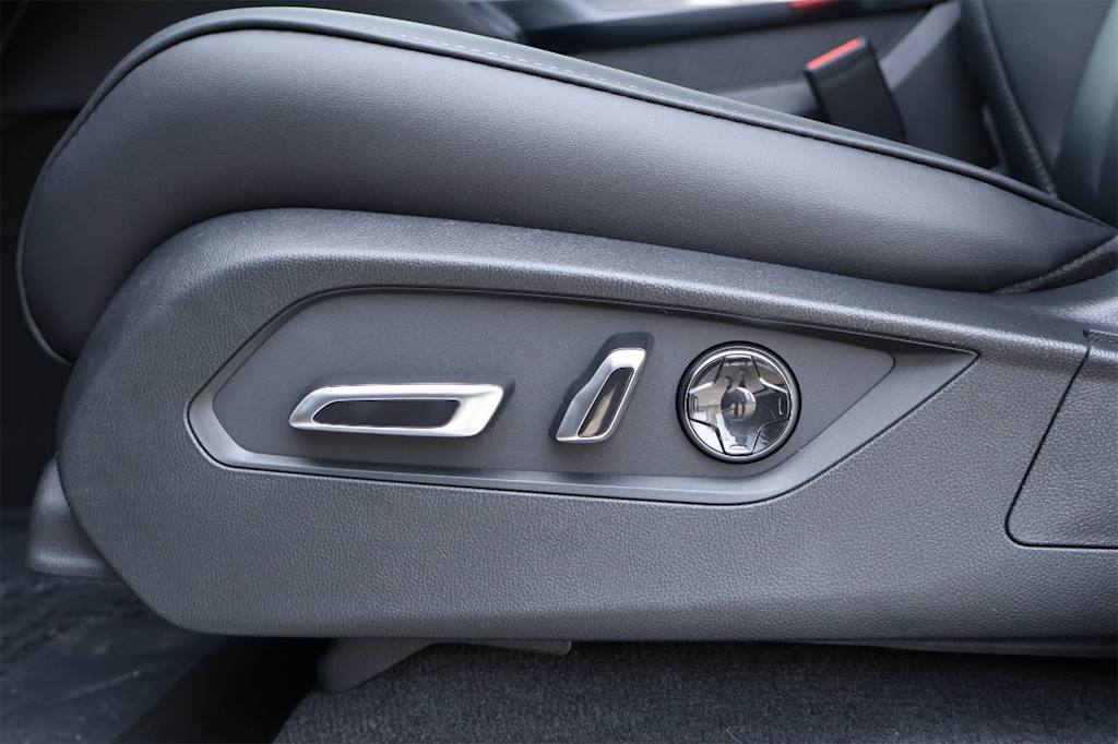 Thumbnail: 2026 Acura MDX - 24