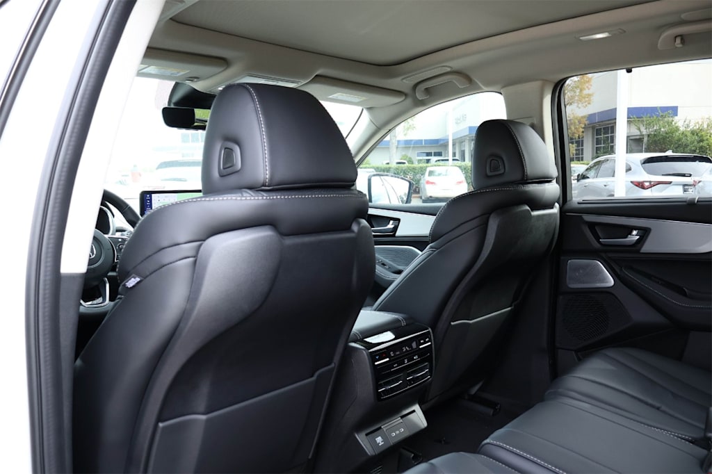 Thumbnail: 2026 Acura MDX - 13