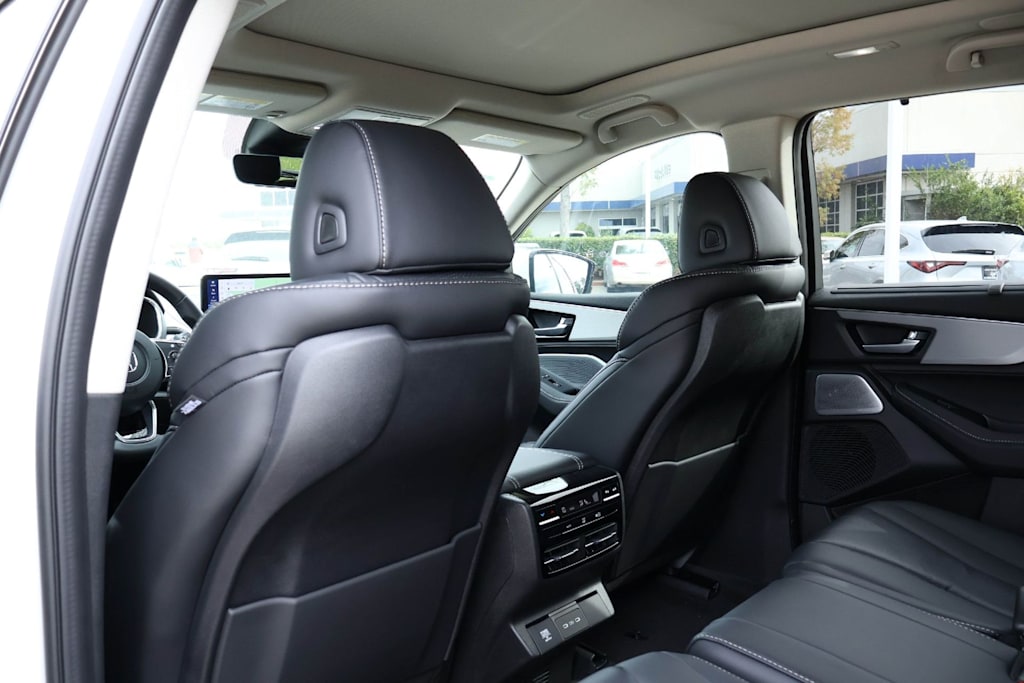 Thumbnail: 2026 Acura MDX - 13