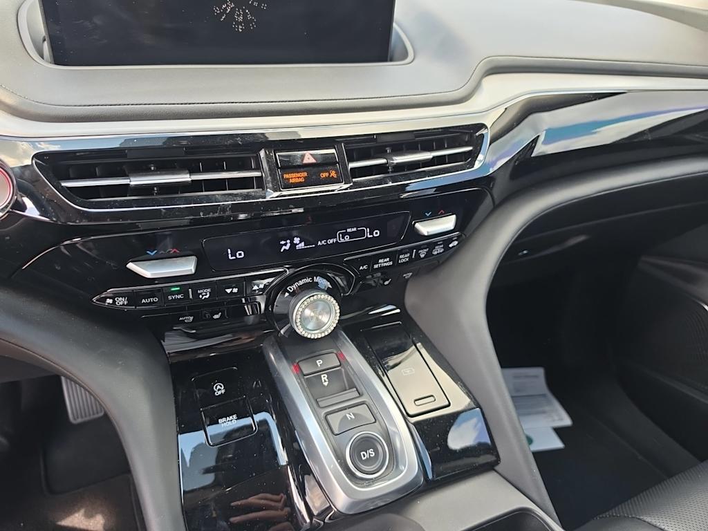 Thumbnail: 2023 Acura MDX - 8