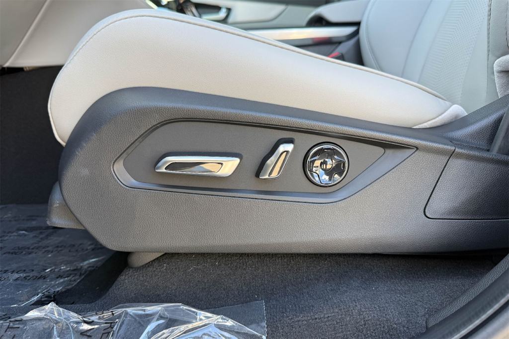 Thumbnail: 2026 Acura MDX - 24