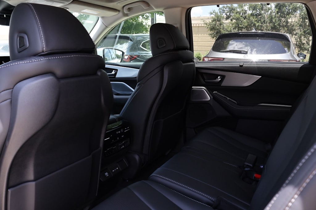 Thumbnail: 2026 Acura MDX - 13