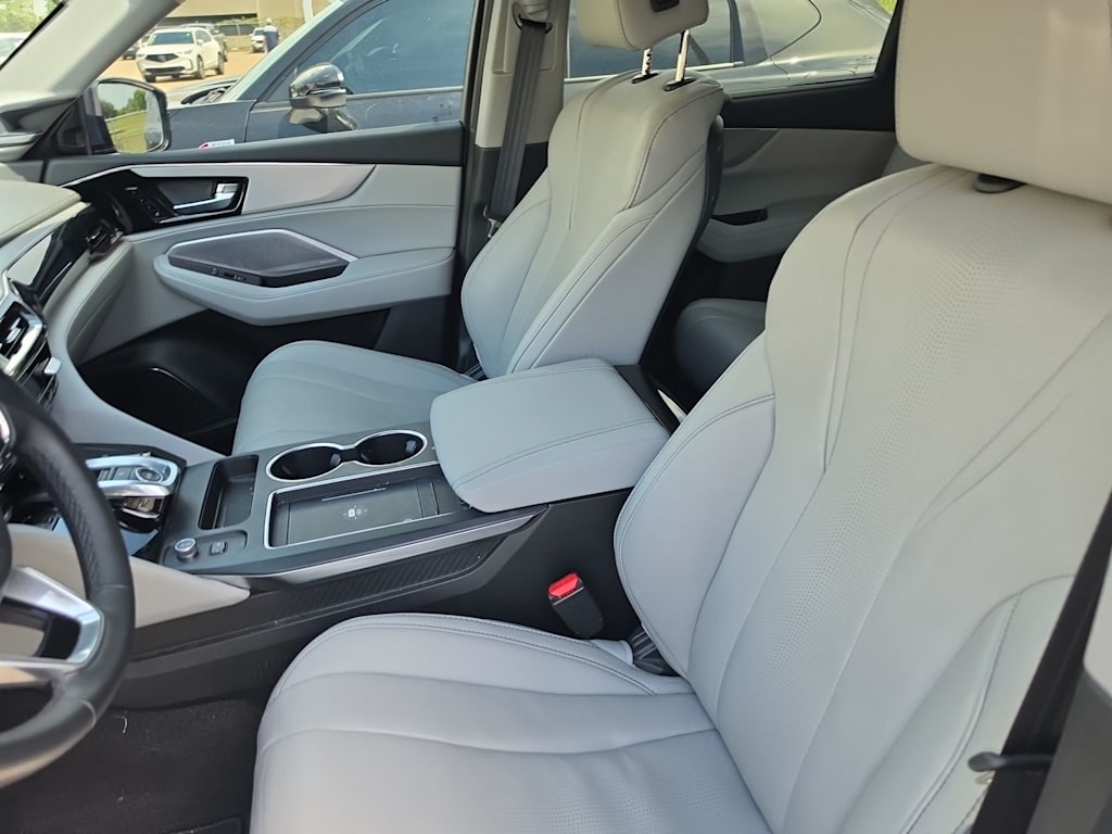 Thumbnail: 2026 Acura MDX - 4