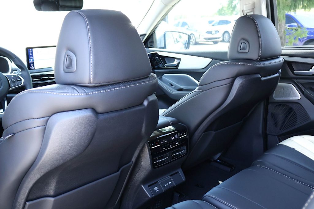 Thumbnail: 2026 Acura MDX - 11