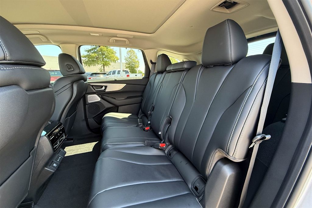 Thumbnail: 2026 Acura MDX - 20