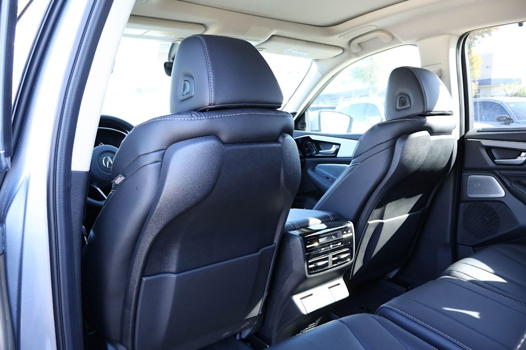 Thumbnail: 2026 Acura MDX - 13