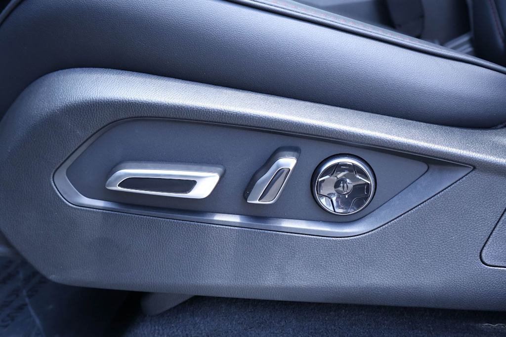 Thumbnail: 2026 Acura MDX - 24