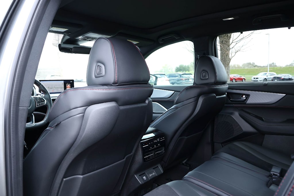 Thumbnail: 2023 Acura MDX - 12