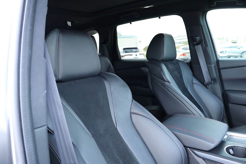 Thumbnail: 2023 Acura MDX - 11