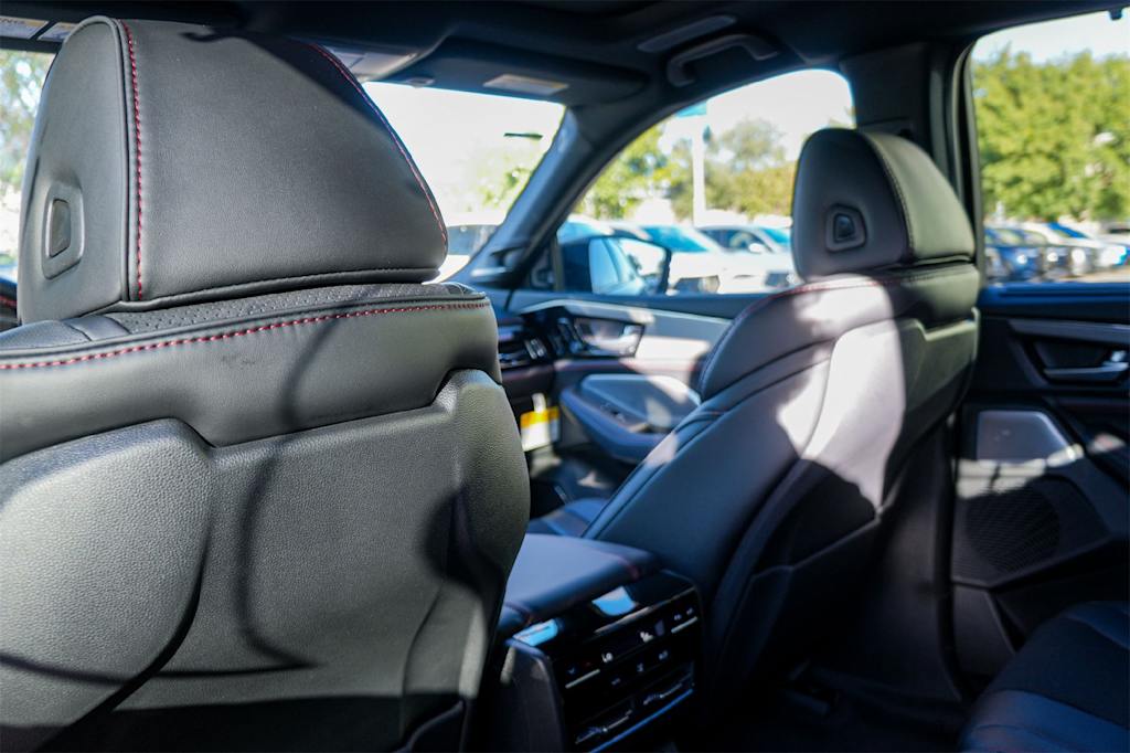 Thumbnail: 2026 Acura MDX - 13