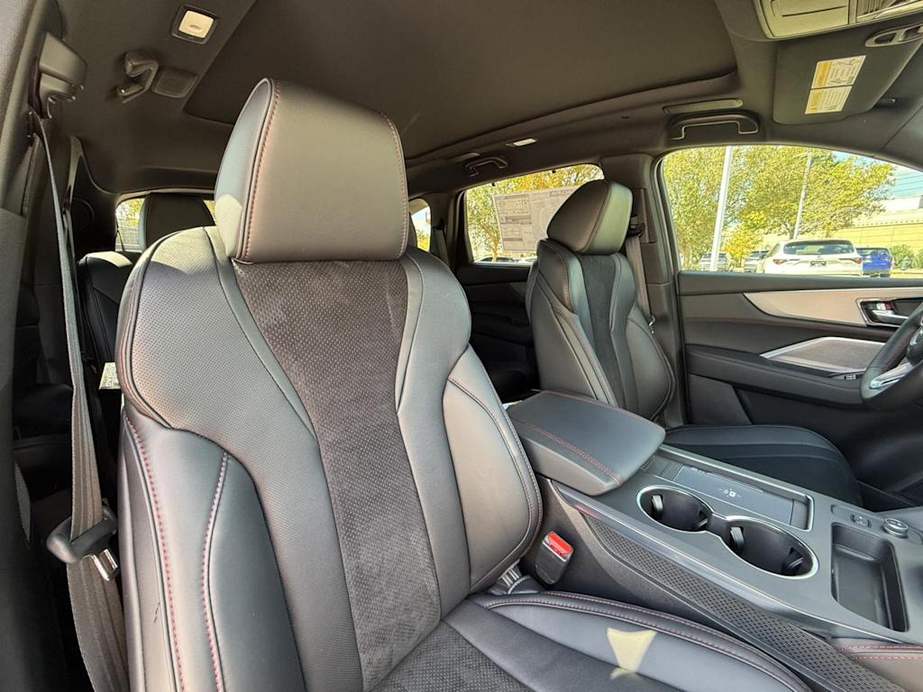 2025 Acura MDX Base 12