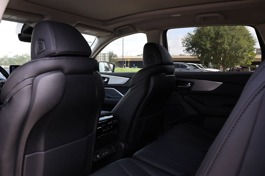 Thumbnail: 2026 Acura MDX - 13