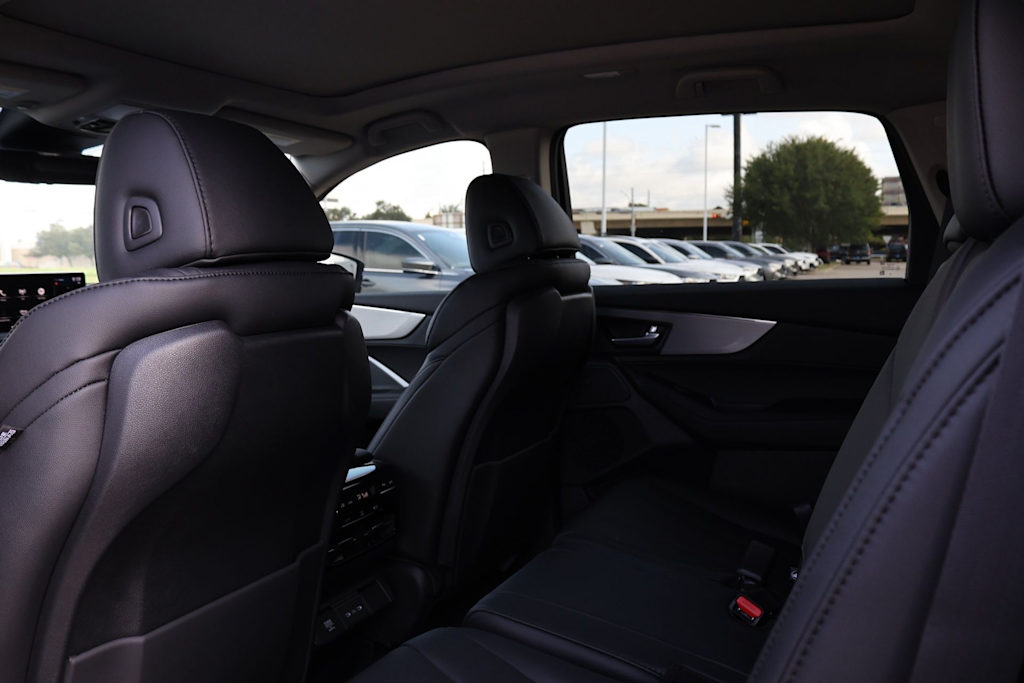 Thumbnail: 2026 Acura MDX - 13