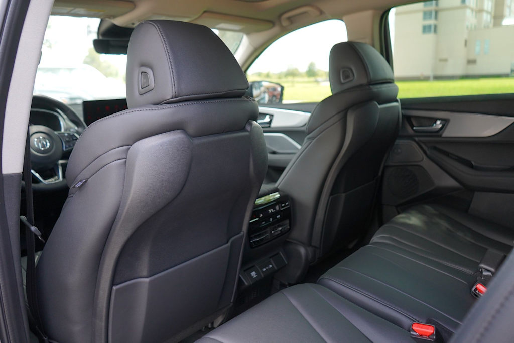 Thumbnail: 2026 Acura MDX - 13